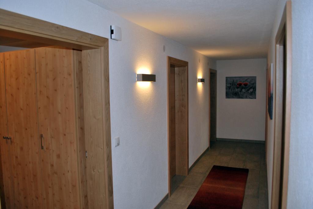 Ferienwohnung Nuener Grins Exterior photo